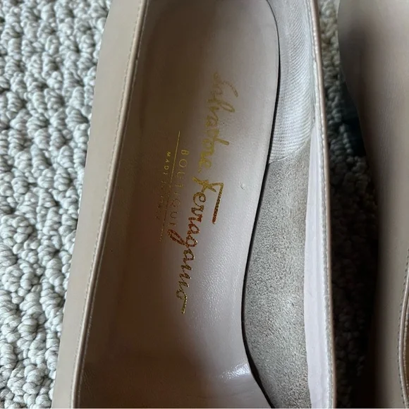 Salvatore Ferragamo vintage heels 8.5 Leather Secretary Vintage Pinup Wiggle tan - Picture 3 of 6